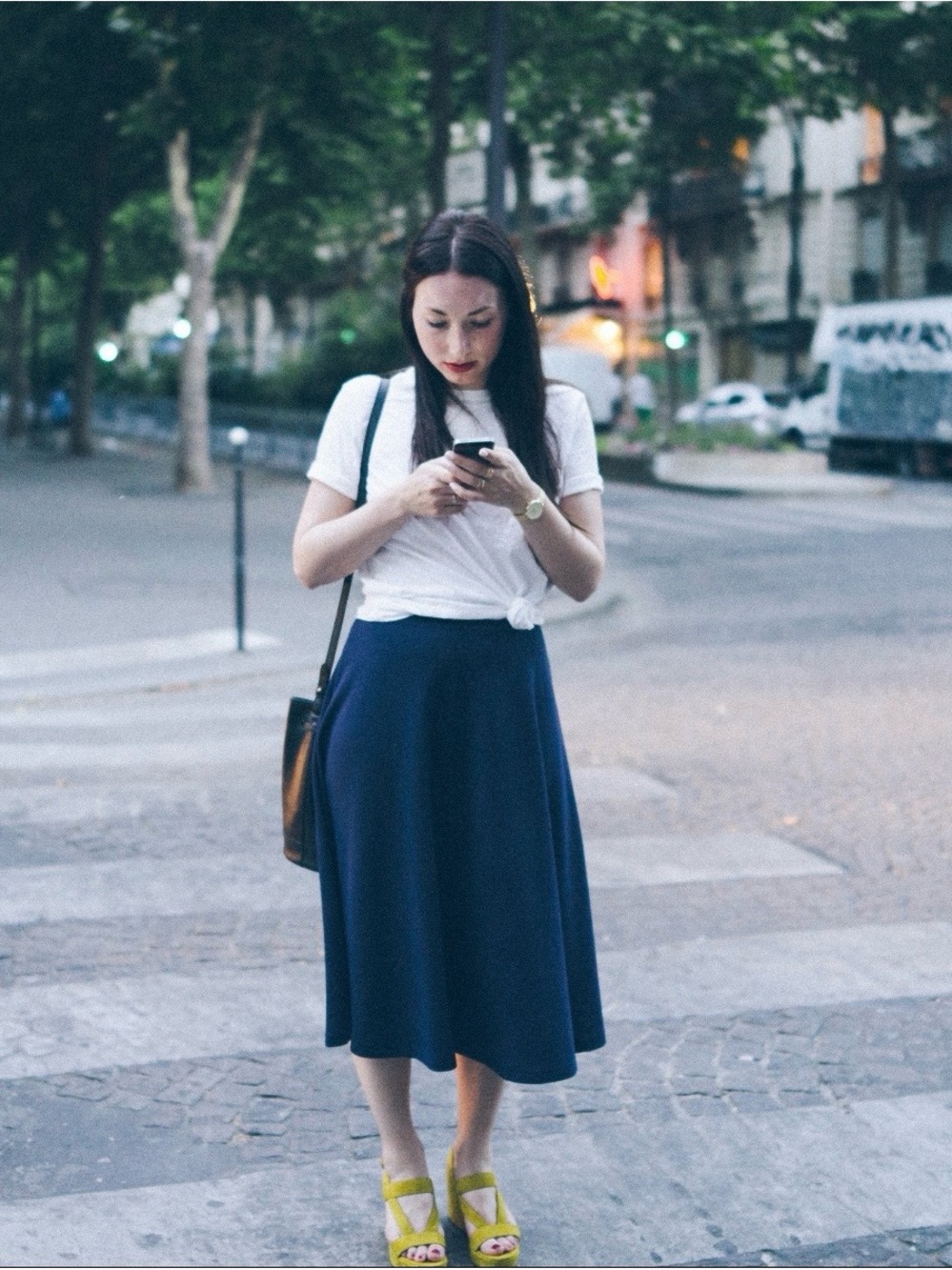 Monki - Midi Flowy Skirt - Navy